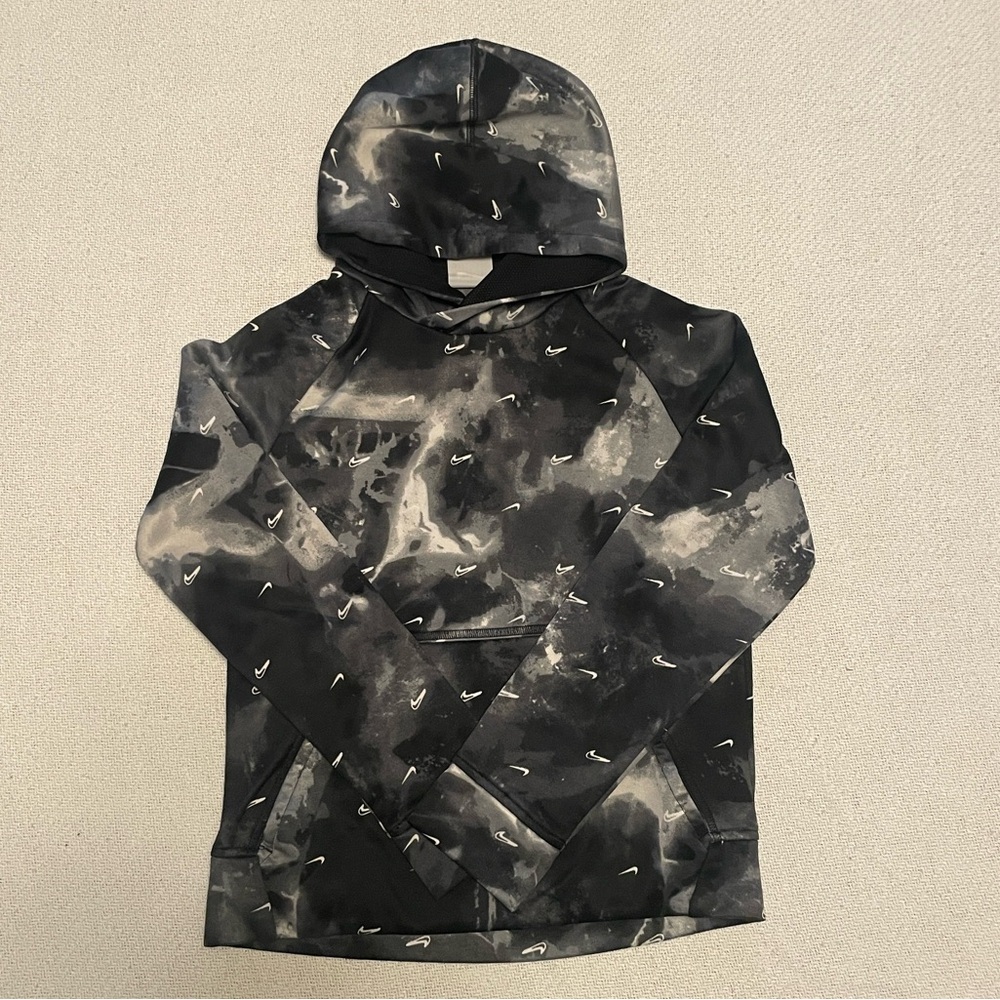 Nike Therma-Fit Black and White Hoodie